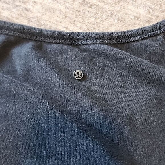 Lululemon- sweater - Picture 4 of 4